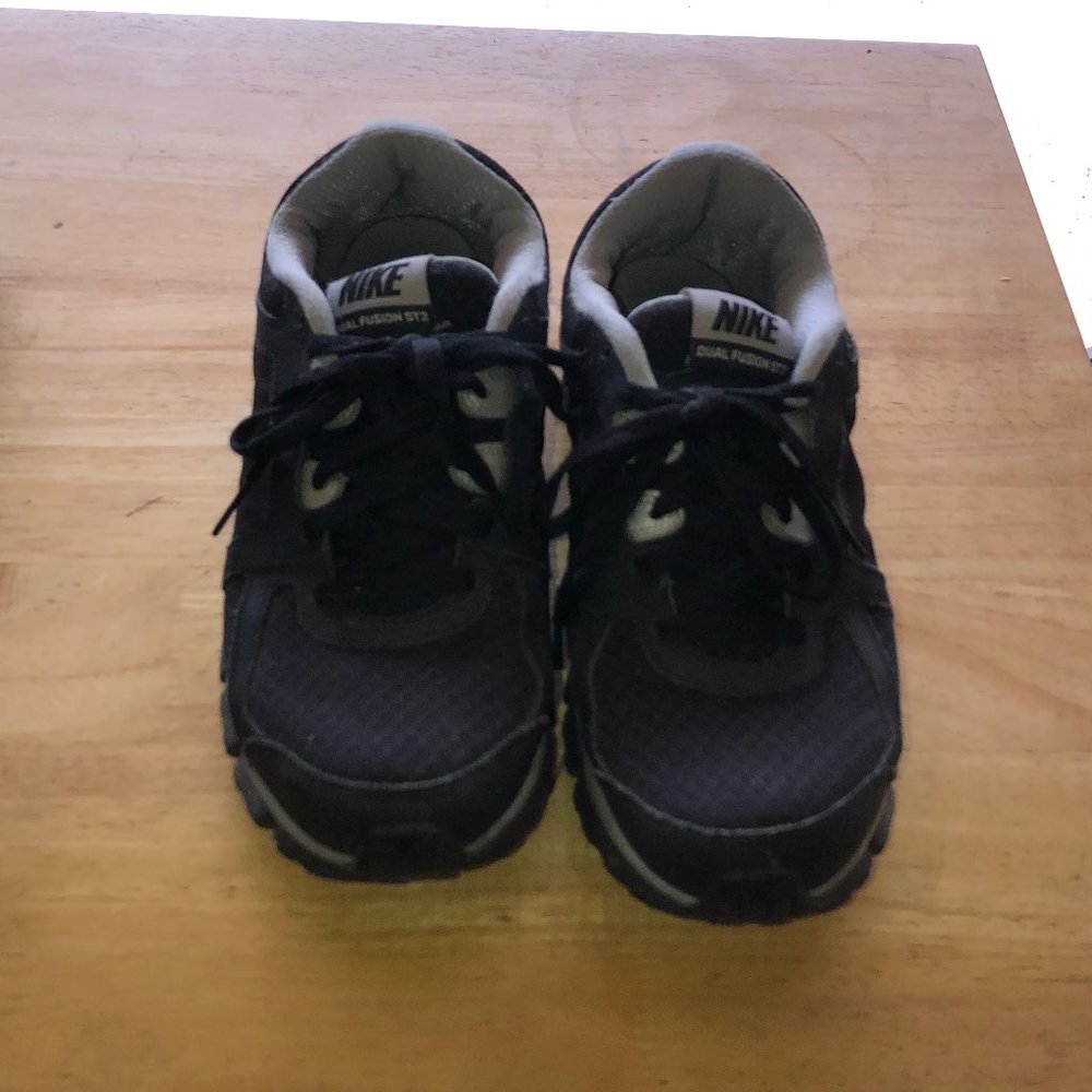 Dual Fusion ST2 Nike Sneakers
